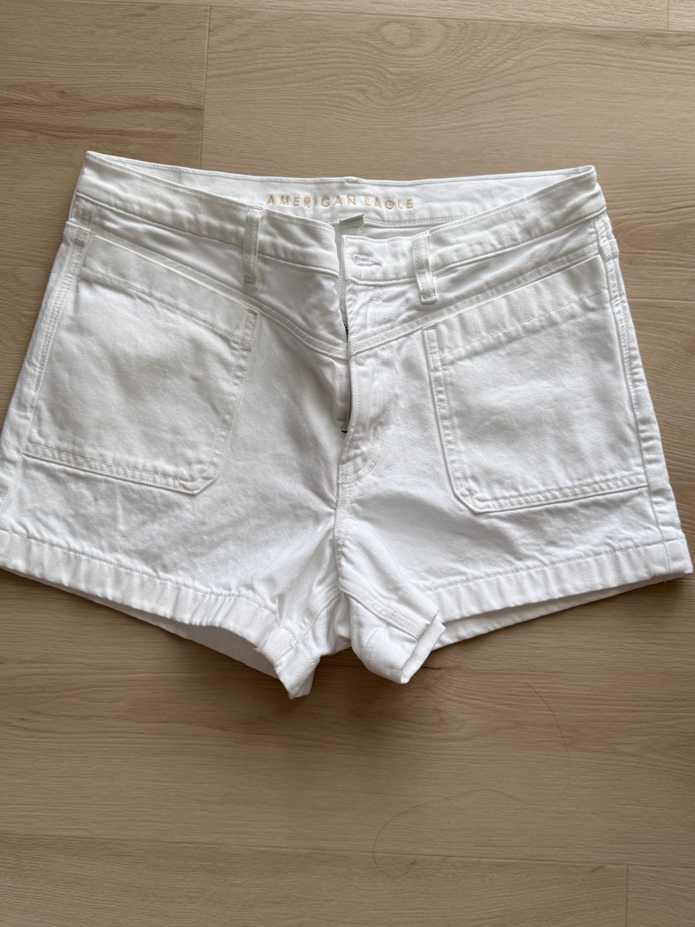 American Eagle Outfitters White Mid-Rise Denim Shorts